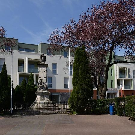 Aparthotel Domitys La Rose du Beffroi à Maizières-lès-Metz Extérieur photo